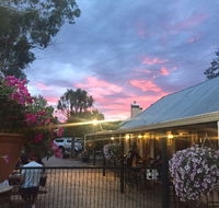 Old Canberra Inn - Renee