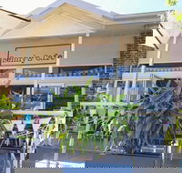 Bennys cafe - Renee