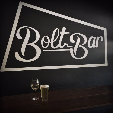 Bolt Bar - Renee 0