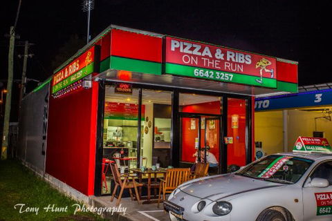 Pizza And Ribs On The Run - Internet Find 0