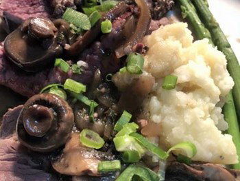 Ariah Park Hotel Dining & Bar - Swimm 2