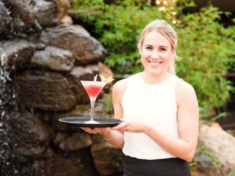 Towradgi Beach Hotel & Waves - Renee 1