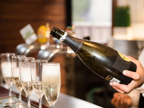 Towradgi Beach Hotel & Waves - Renee 2