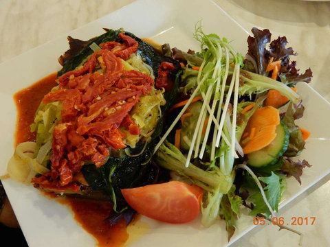 Eaton Tavern - Renee 0