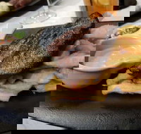 Heritage Hotel - Renee