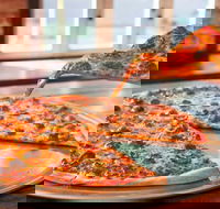 Mack Daddy's New York Slice - Renee