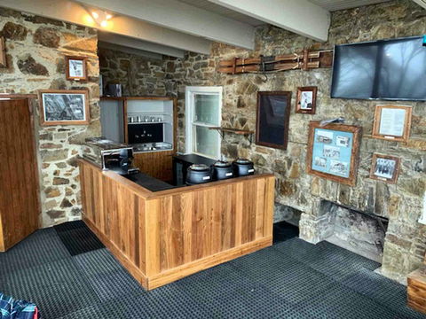 Hoff Hut Hotham - Renee 1