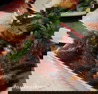 Muoi's Feast - Swimm