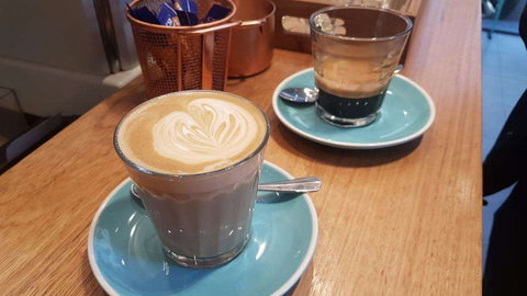 Sargon - North Melbourne - Swimm 0