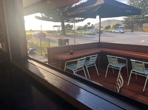 Surf Beach Cafe - Renee 2