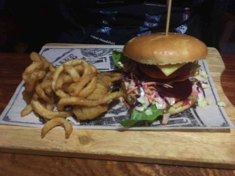 Hog's Australia's Steakhouse - Kelmscott - Swimm 0