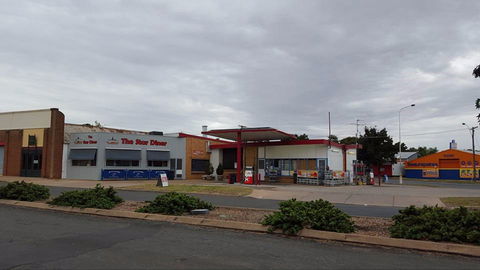 South West Cafe Grenfell - Qld Realsetate 1