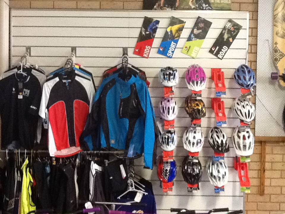Clubs Bicycle Swimm