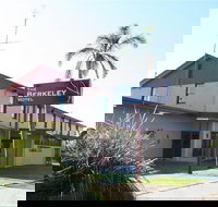 The Berkeley Hotel - Swimm