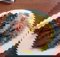 Pondok Buyung - Renee