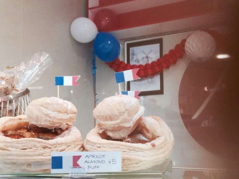 Alain Patisserie - Renee 0