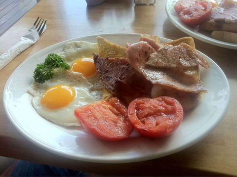 Sheridens Burger Bar Cafe - Renee 0