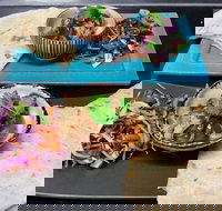 Snowbirds Lounge Cafe - Internet Find