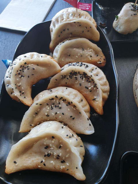 Harvey Leighs - Renee 0