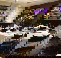 Kampung Malay - Swimm