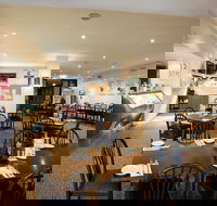 Palm Beach Hotel - Internet Find