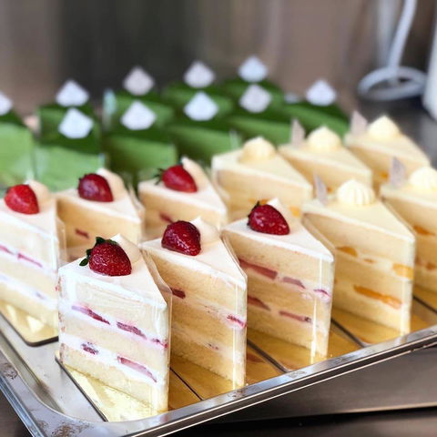Tsuki Patisserie - Renee 0