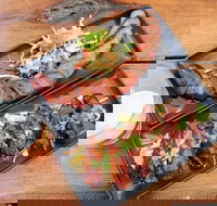 Woodchoppers Inn - Swimm