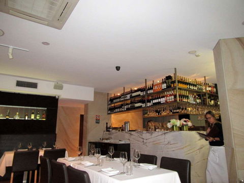 El-Phoenician - Millers Point - Qld Realsetate 0