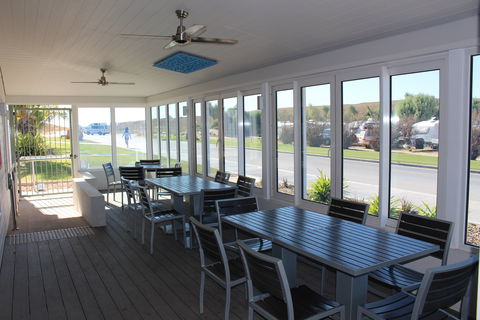 Bill's Bar - Ningaloo Coral Bay - Swimm 1