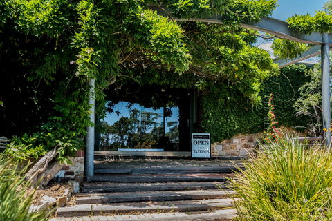 Geoff Merrill Wines - Qld Realsetate 2