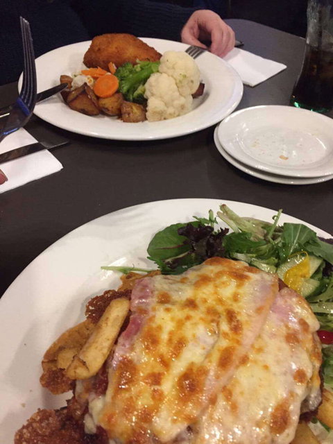 O'Keefe's Hotel - Renee 0