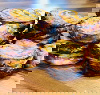 The Hive Berambing - Renee