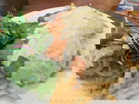 7th Avenue Bar  Restaurant