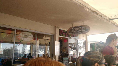 Sunny's @ Moffat - Renee 0