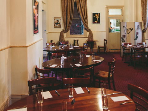 Victoria Hotel Bistro - Internet Find 1