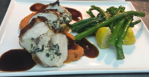 Macauleys Restaurant - Renee 0