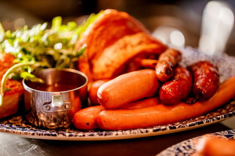 The Bavarian Macarthur Square - Renee 1