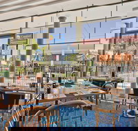 Comfort Inn Blue Lagoon Sails Restaurant - Sails Restaurant Closed Until Further Notice - Petrol Stations