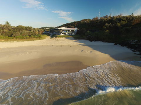 Lighthouse Beach Cafe - Renee 0