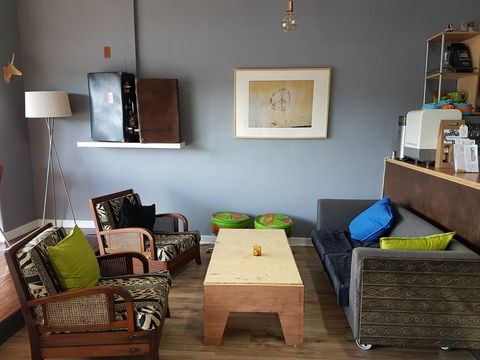 Treehouse Tapas And Wine Bar - Internet Find 1