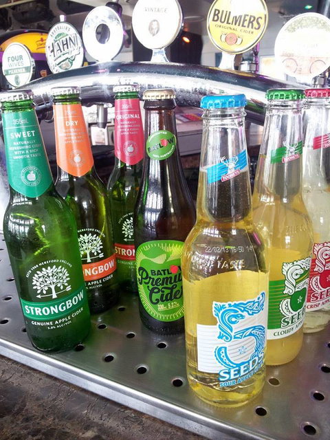 Beach Hotel - Qld Realsetate 3