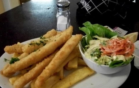 Macleay River Hotel - Renee 1