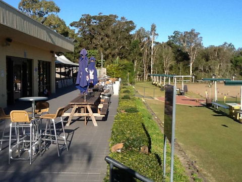 Tea Gardens Country Club & Motel - Renee 1