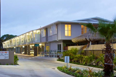 The Coast Motel - Internet Find 0