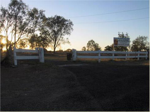 Rockhampton Riverside Cabins - Swimm 0