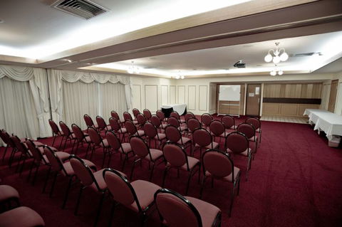 Centrepoint Motor Inn - Renee 4