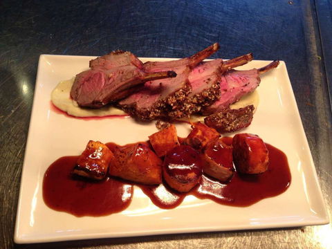 Jack Caddy's Ale Bar & Bistro - Renee 0