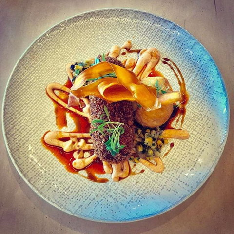 Little Hugh - Renee 0