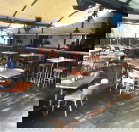 Lord Stanley Hotel - Swimm