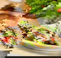 Shingle Inn - Mitchelton - Mitchelton - Renee